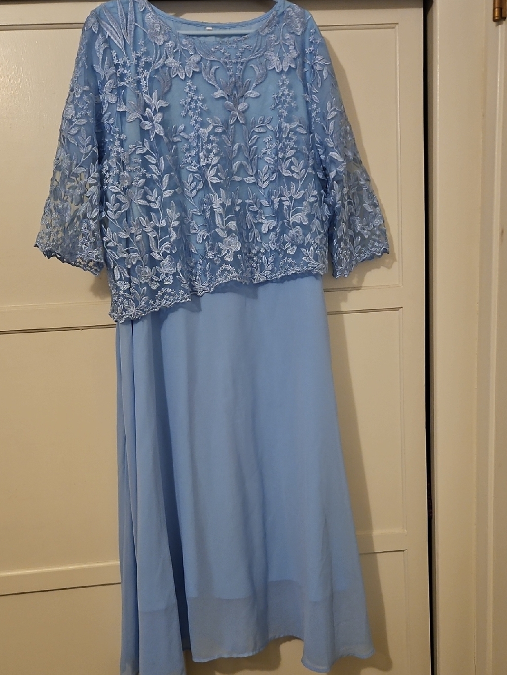 Elegant Light Blue Lace Overlay Evening Dress